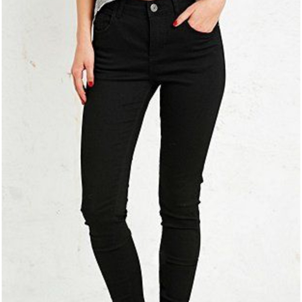 BDG Cigarette Ankle Jean